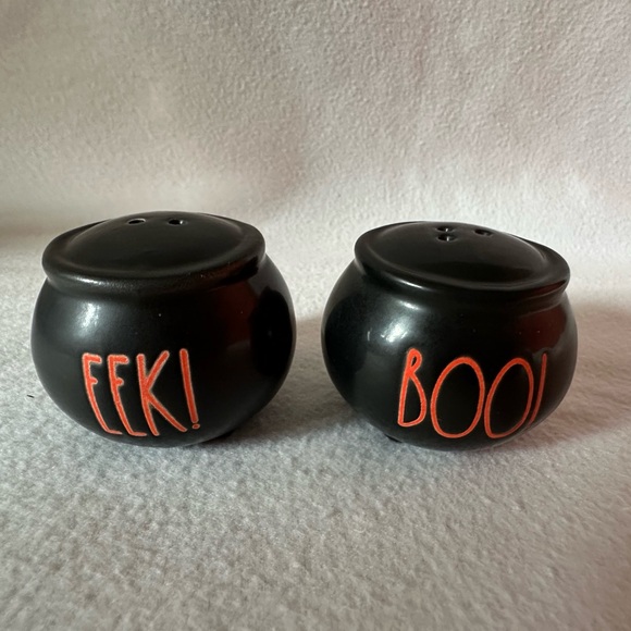 BOO & EEK Rae Dunn salt and pepper caldron BLACK WITH ORANGE LETTERS - Picture 3 of 7